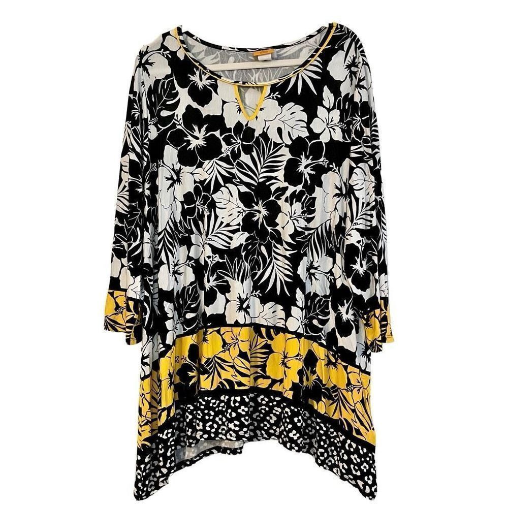Ruby Rd. Black White Floral Keyhole Blouse 1X